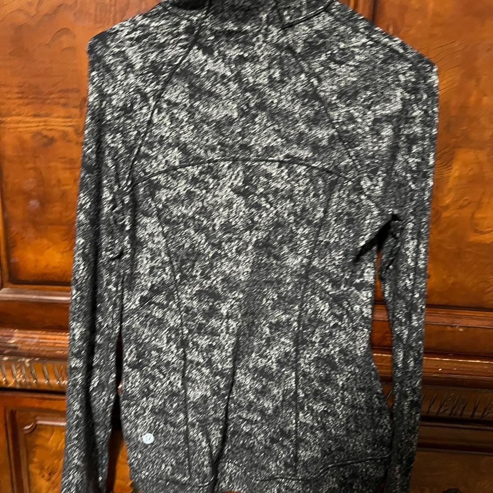 Lululemon Pullover Jacket - image 2